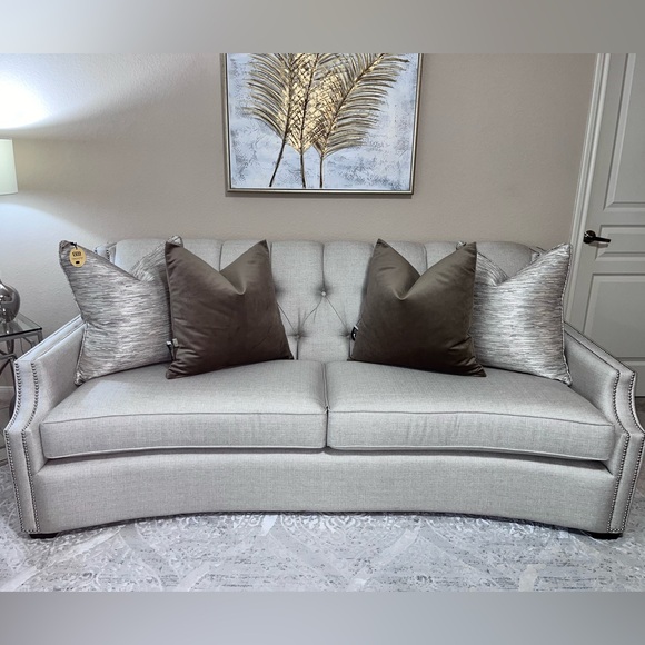 1-NWT TGH TESSITURA VELVET DECORATIVE PILLOWS (Read description for details) - Picture 14 of 17